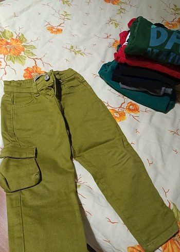 Marvel Baskılı Kırmızı Erkek Bebek Takımı - Görsel 4