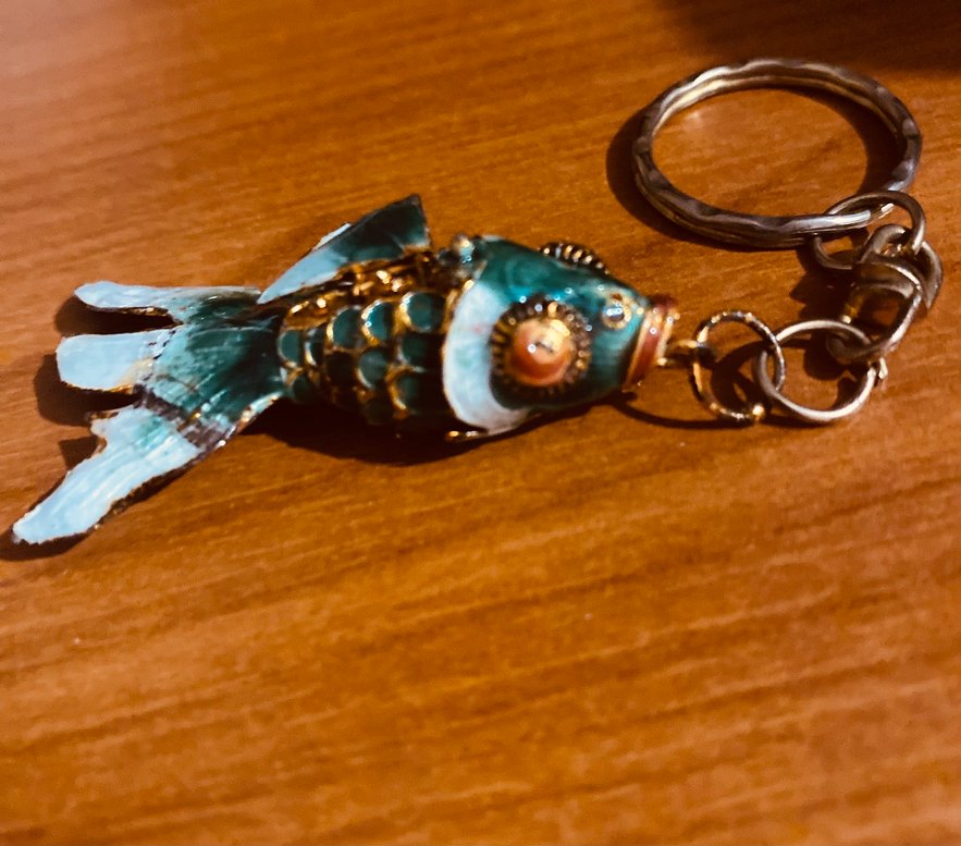 Yeşil Zincir Detaylı Balık Anahtarlık - Görsel 2