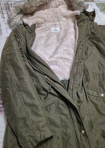Defacto Haki Uzun Peluş Detaylı Kız Çocuk Ceket