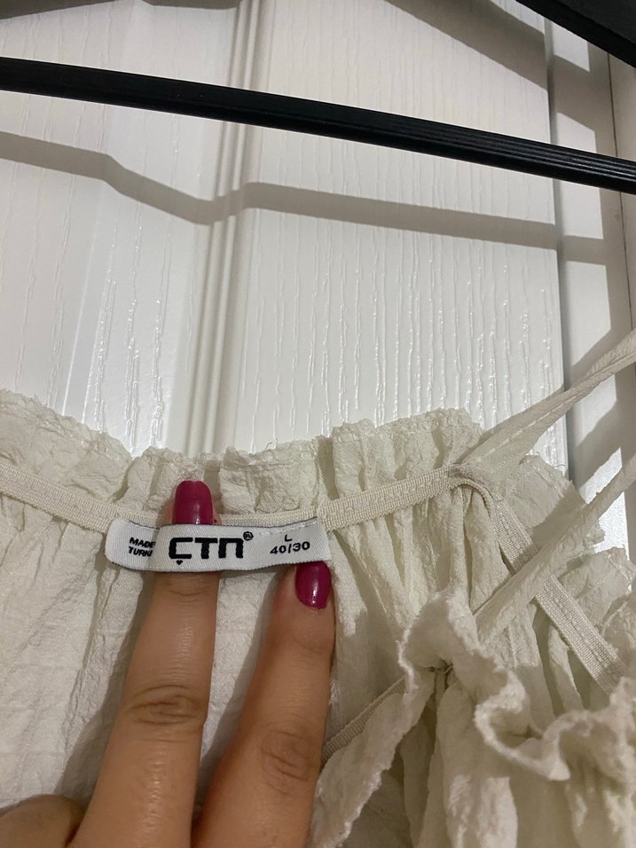 Kadın Beyaz Keten Askılı Bluz - Görsel 3