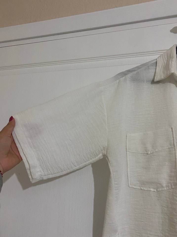 Düğmeli Beyaz Keten Kadın Gömlek - Görsel 3