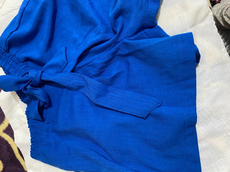 Parlak Mavi Keten Şort - Görsel 2