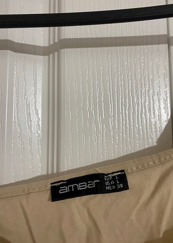 Dantel Detaylı Bej Mini Örme Bluz - Görsel 3