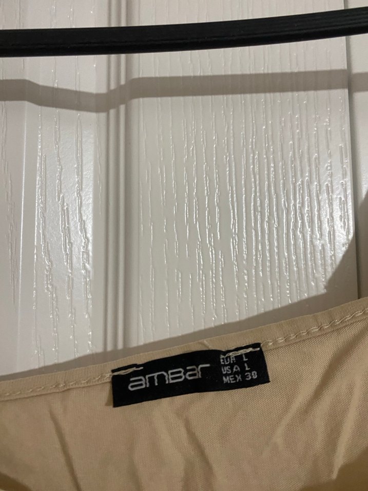 Dantel Detaylı Bej Mini Örme Bluz - Görsel 3