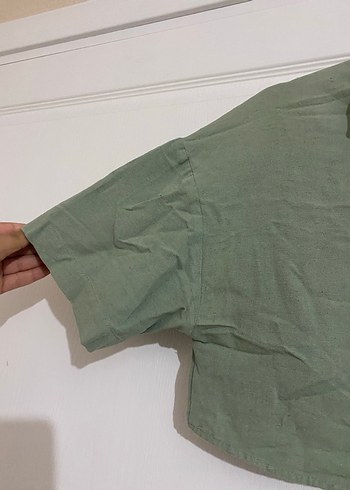 Düğmeli Keten Kısa Kollu Haki Gömlek - Görsel 3