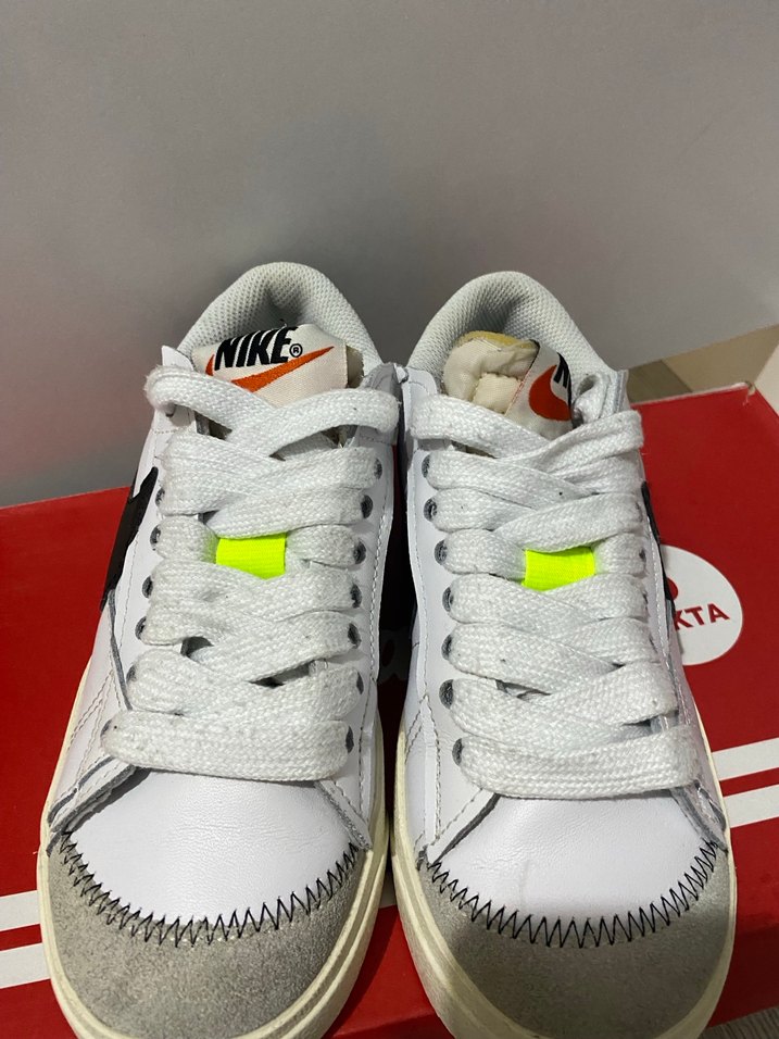 Kadın Beyaz Nike Spor Ayakkabı - Görsel 3