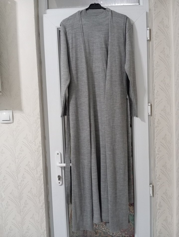 Gri Uzun Kadın elbise - Görsel 2