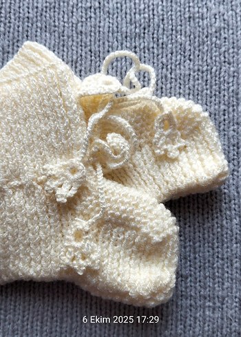 Bohem Tarzı Erkek Bebek Örgü Patik - Görsel 2