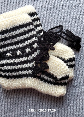 Bohem Tarzı Erkek Bebek Örgü Patik - Görsel 4