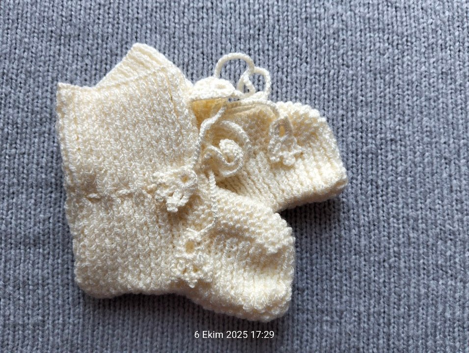 Bohem Tarzı Erkek Bebek Örgü Patik - Görsel 2