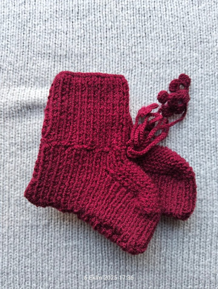 Renkli Erkek Bebek Örgü Patik - Görsel 5