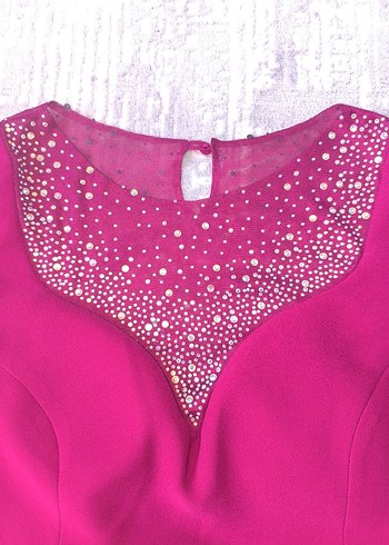 Kısa Kollu Bordo Boncuk Detaylı Abiye - Görsel 6