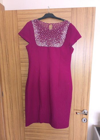 Kısa Kollu Bordo Boncuk Detaylı Abiye - Görsel 4