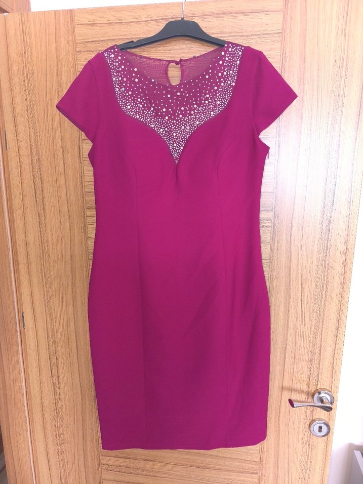 Kısa Kollu Bordo Boncuk Detaylı Abiye - Görsel 3