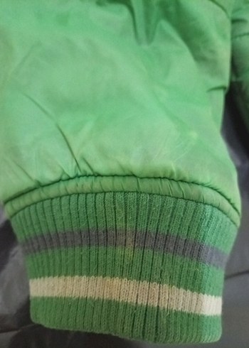 Erkek Çocuk Yeşil Kapüşonlu Mont - Görsel 4