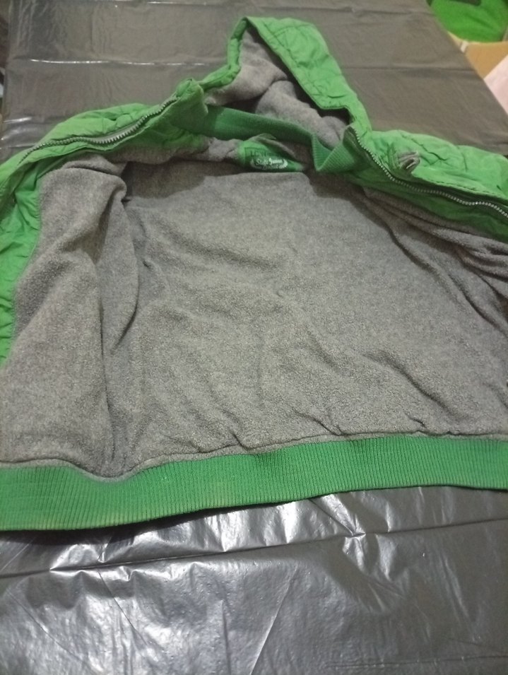 Erkek Çocuk Yeşil Kapüşonlu Mont - Görsel 5