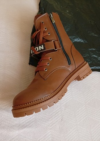 Kahverengi Deri Kadın Topuklu Bot - Görsel 2