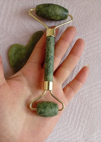 Yeşim Taşından Masaj Aleti ve Gua Sha Seti - Görsel 2