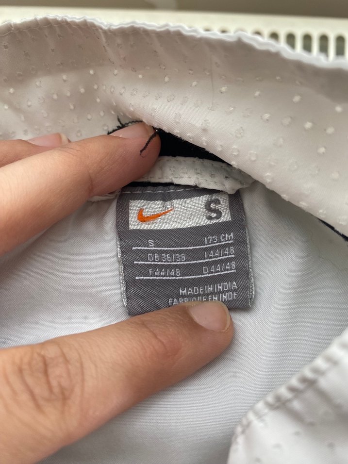 Nike Beyaz Düğmeli Erkek Ceket - Görsel 3