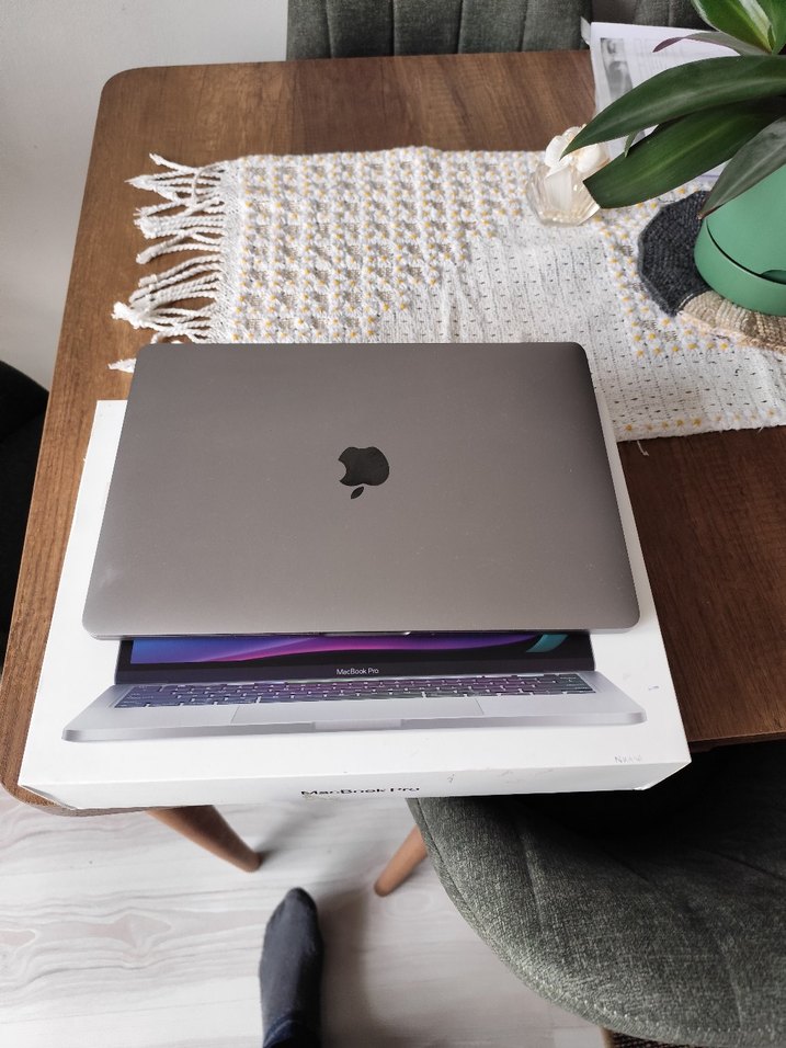 A1708 Macbook pro çok temiz - Görsel 2