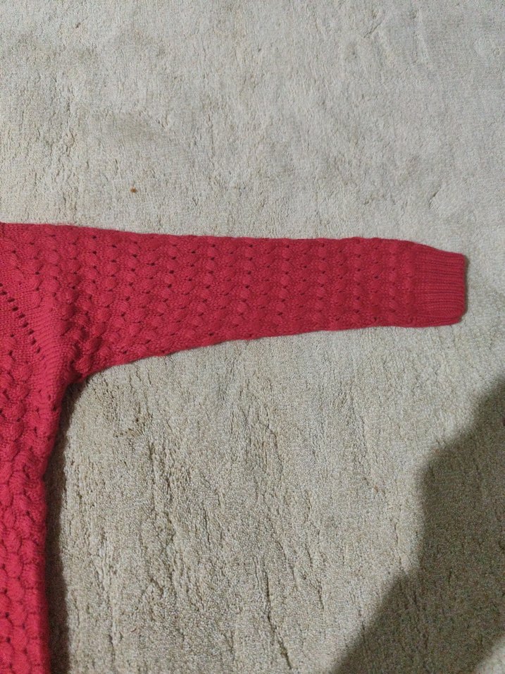 Kız Çocuk Kırmızı Örgü Hırka - Görsel 2