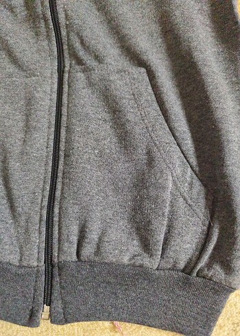 Gri Kapüşonlu Nakışlı Kız Sweatshirt - Görsel 2