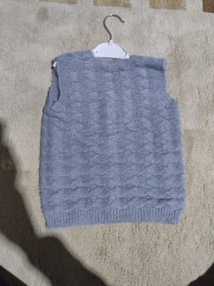 Gri Erkek Çocuk V Yaka Örgü Süveter - Görsel 2