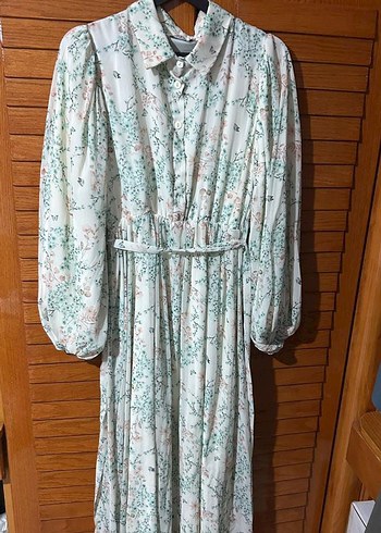 Bohem Tarz Uzun Beyaz V Yaka Elbise - Görsel 3