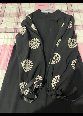 kolları tül çiçekli elbise - Görsel 2