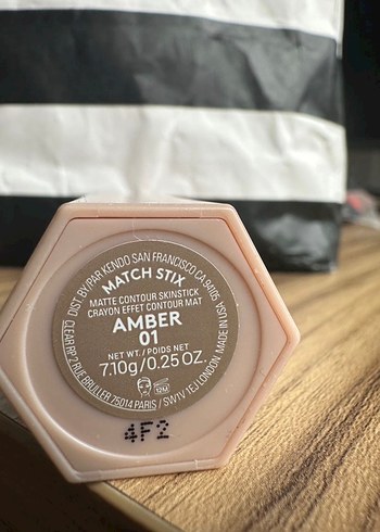 Fenty Beauty match stix kontür - Görsel 3