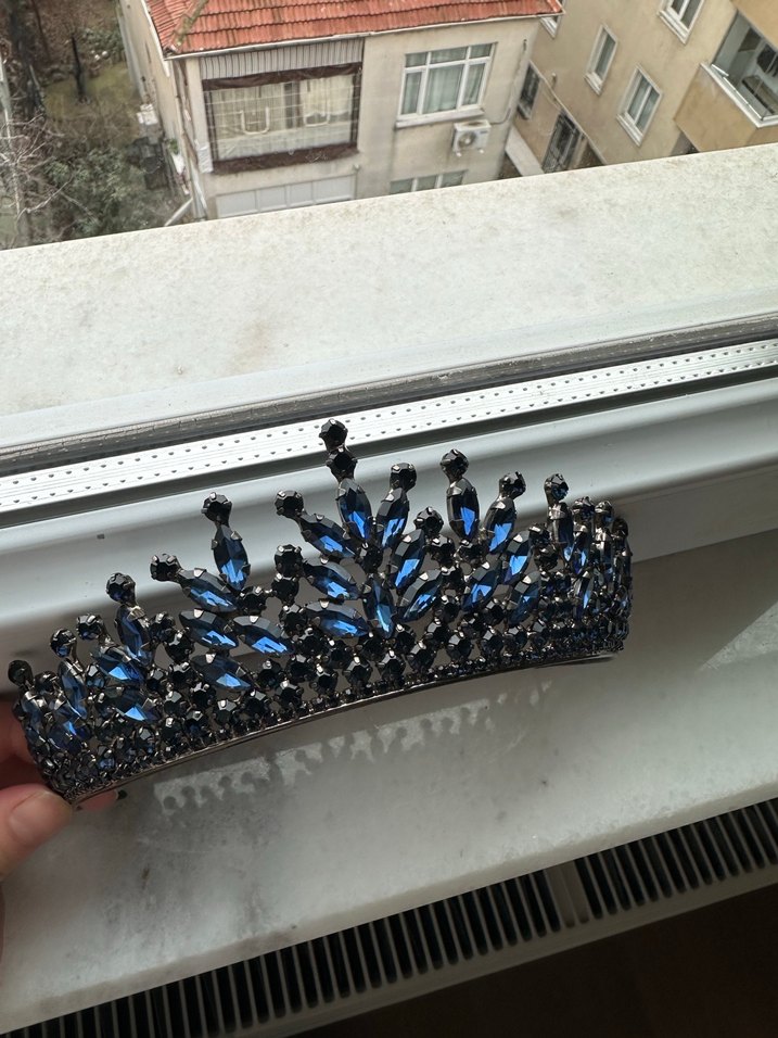 Koyu Mavi Parlak Taşlı Metal Gelin Tacı kına - Görsel 2