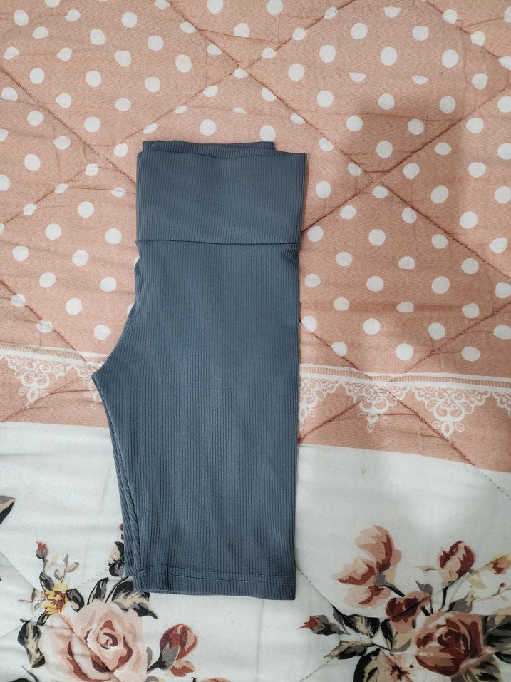 Gri Elastik Belli Mini Şort - Görsel 2