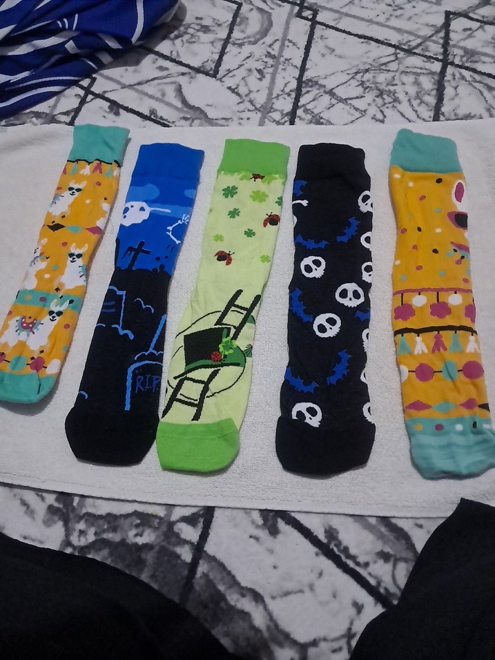 Bayanlar için Renkli Baskılı Çorap Seti - Görsel 4