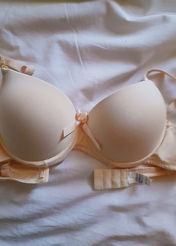 80 ten rengi Düz Basic Sütyen