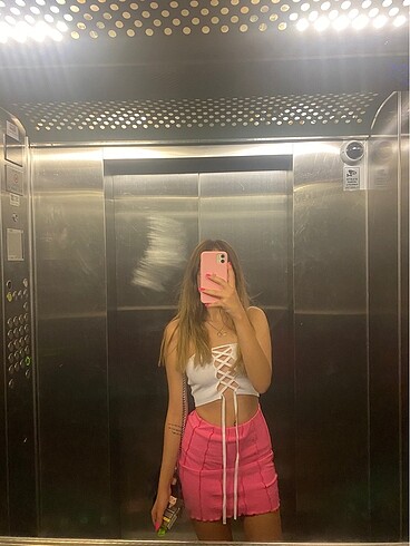 Pembe bershka etek