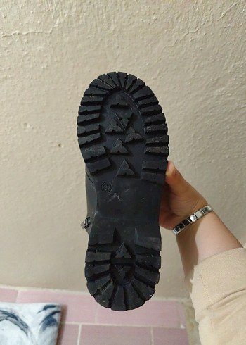 Siyah Gotik Stiletto Topuklu Kadın Bot - Görsel 4