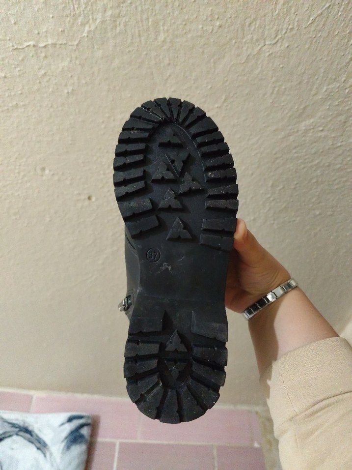 Siyah Gotik Stiletto Topuklu Kadın Bot - Görsel 4