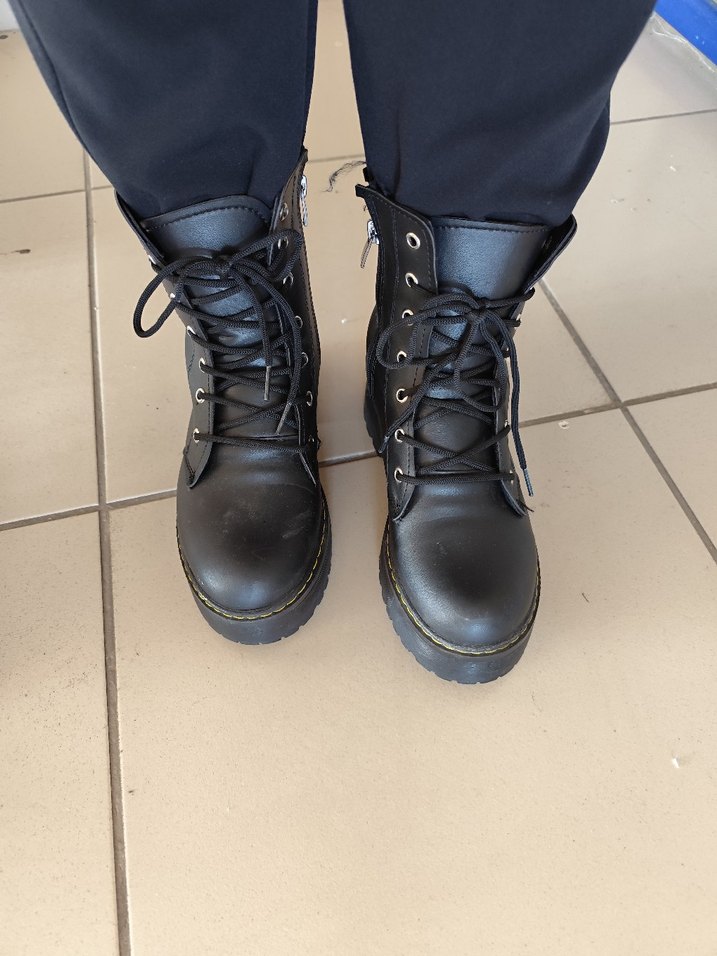 Siyah Gotik Stiletto Topuklu Kadın Bot - Görsel 2