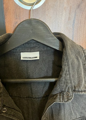 Gri Düğmeli Uzun Kollu Denim Gömlek - Görsel 2