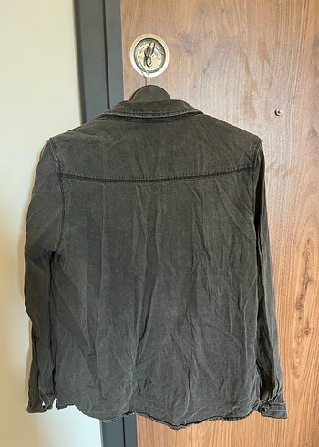 Gri Düğmeli Uzun Kollu Denim Gömlek - Görsel 4