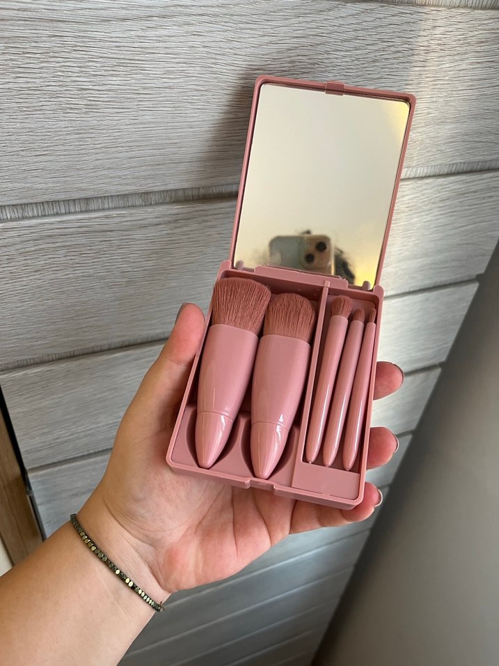 Pastel Pembe Seyahat Makyaj Fırça Seti - Görsel 3