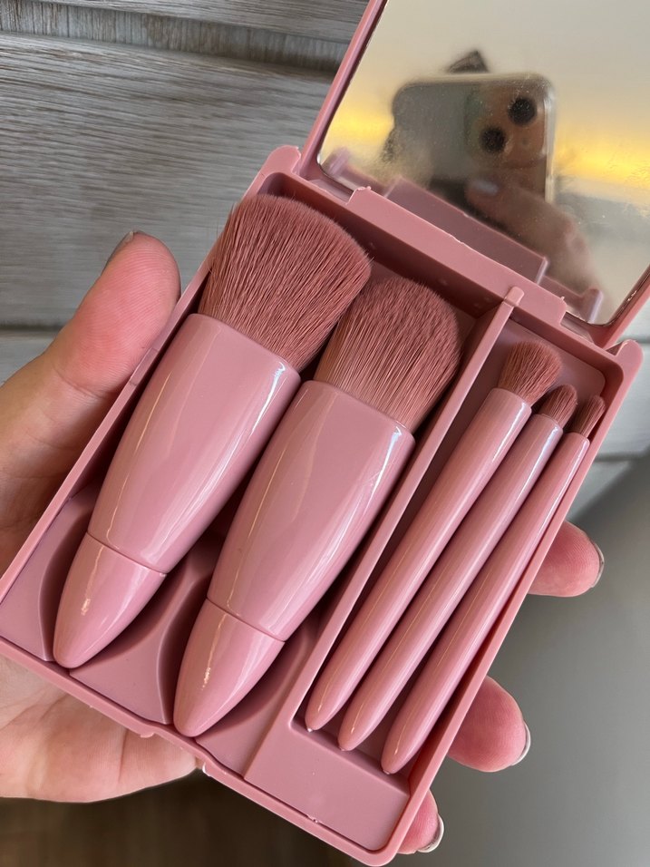 Pastel Pembe Seyahat Makyaj Fırça Seti - Görsel 2