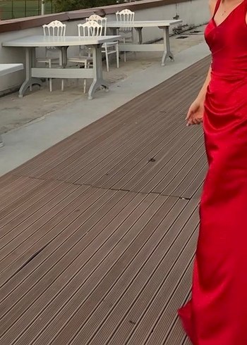 36 Beden kırmızı Renk Drapeli Uzun Parlak Kırmızı Kadın Abiye Elbise