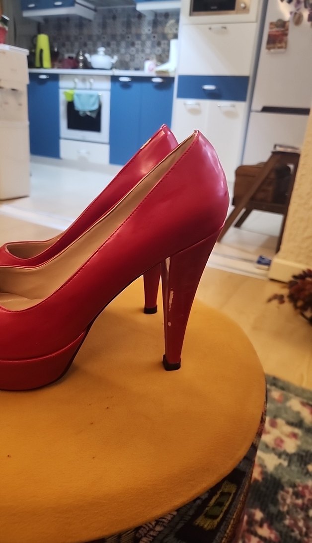 Parlak Kırmızı Kadın Stiletto Topuklu Ayakkabı - Görsel 3