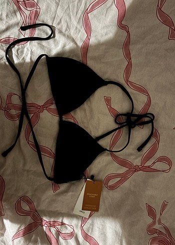 Siyah İpli Kadın Bikini Üstü - Görsel 2