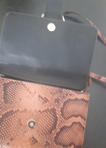 Yılan Desenli Mango çanta - Görsel 4