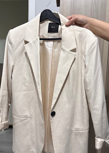 Düğmeli Beyaz Keten Blazer Ceket