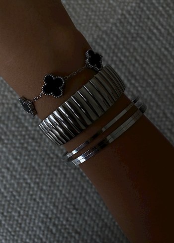 Gri Pilili Kadın Bileklik - Görsel 3