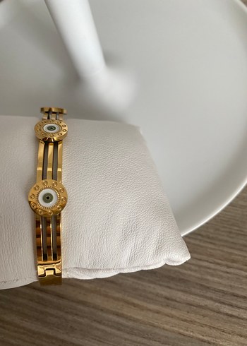 Altın Renkli Minimalist Bileklik - Görsel 2