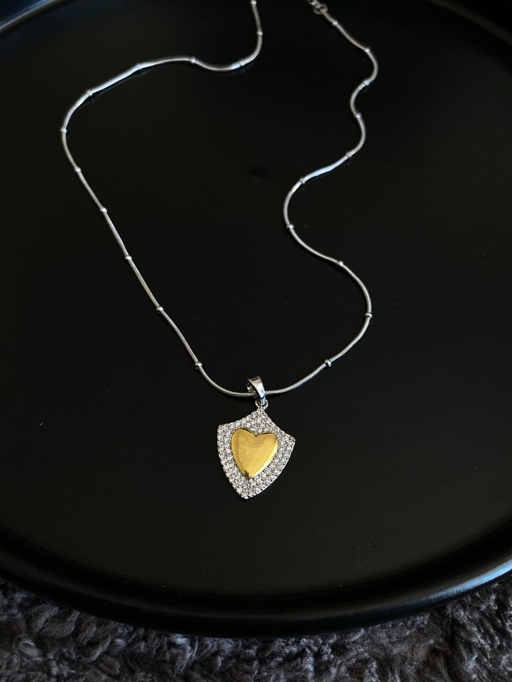 Zincir Detaylı Uzun Altın Kadın Kolye - Görsel 2